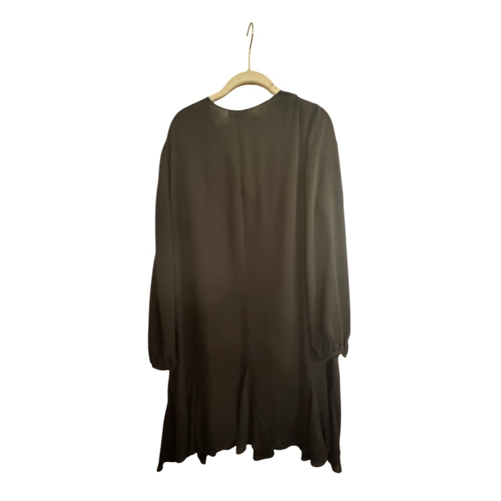 THEORY Womens V Neck Godet Dr Solid Black Size L Silk Dress
K1102607 - Picture 5 of 9
